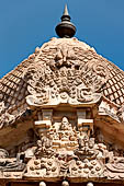 The great Chola temples of Tamil Nadu - The Brihadisvara temple of Gangaikondacholapuram. The Kailasa North (Amman) temple. 